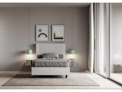 White Faux Leather Bed, 140 x 210 cm