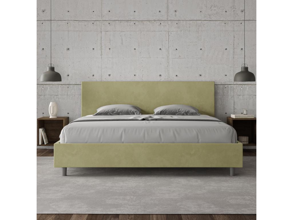 Green Bed, 200 x 200 cm